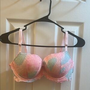 Pink Victoria’s Secret Bra NWOT